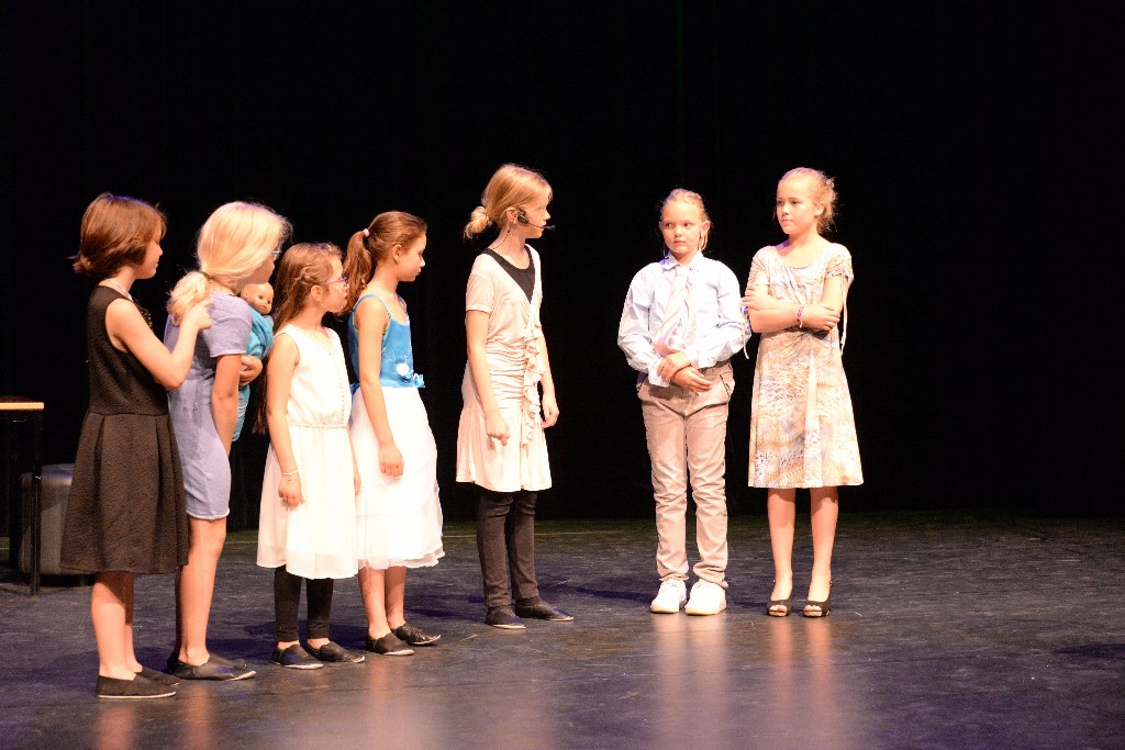 ../Images/Musical Nanny de Vries 198.jpg